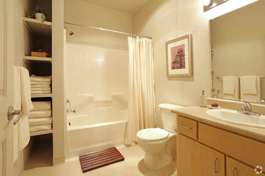 Wilsonville Summit Apartments, 25800 SW Canyon Creek Rd, Wilsonville